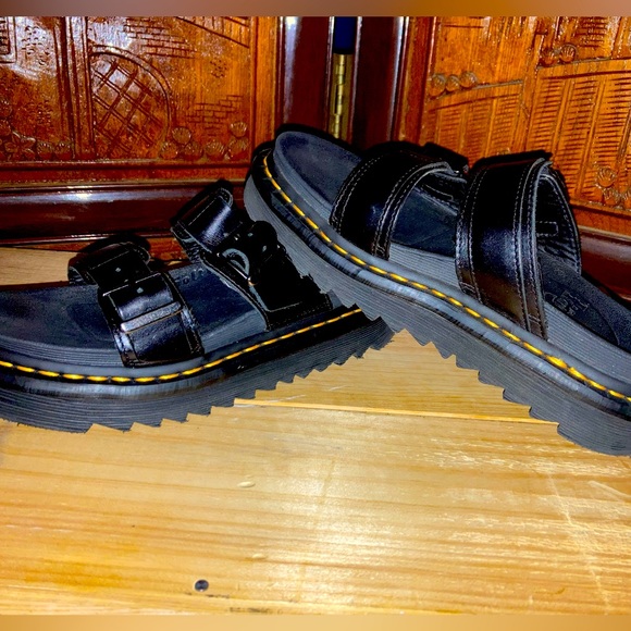 Doc Martens Slides - Picture 3 of 9
